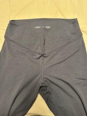 Old Navy Powerchill Crossover High-Waist Dark Gray/ Blue Active Leggings